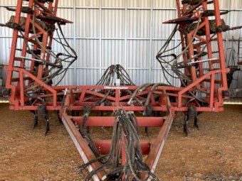 12m Horwood Bagshaw Scaribar with 6000Ltr Cart