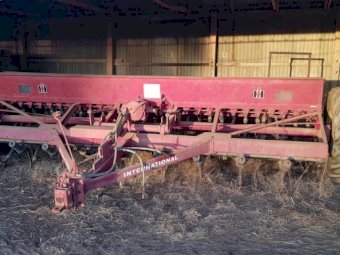 International 511 28 run Combine