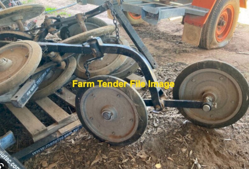 Twin Walking Manutec Presswheels