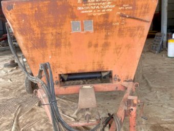 Seymour 8 tonne Gypsum Spreader