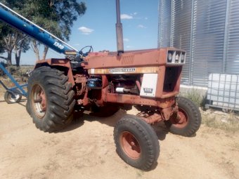 International 696 Tractor