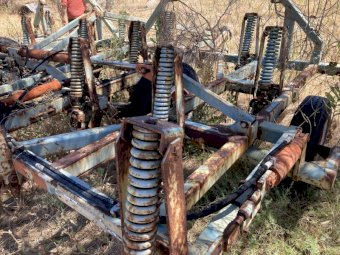 Under Auction - (A219) Horwood Bagshaw Stubble Master Chisel Plough 