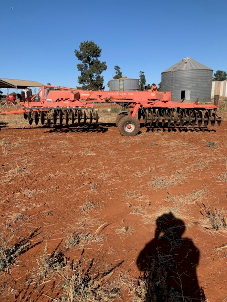 2009 48 Plate Kuhn Offset Disc