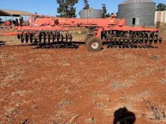 2009 48 Plate Kuhn Offset Disc