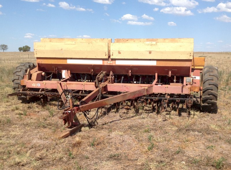 Napier Grassland 418 Trash Seeder Combine with Tyre Roller
