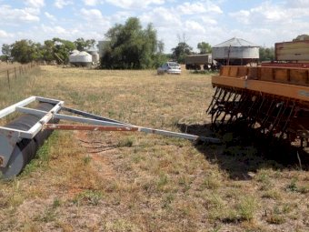 Napier Grassland 418 Trash Seeder Combine with Tyre Roller