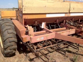 Napier Grassland 418 Trash Seeder Combine with Tyre Roller