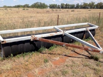 Napier Grassland 418 Trash Seeder Combine with Tyre Roller