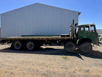 1974 Twin Steer Bogie Drive Bedford