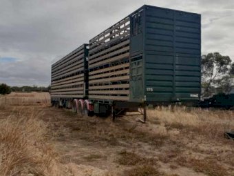 1 Set of 1998 Byrne B Double Stock Crates