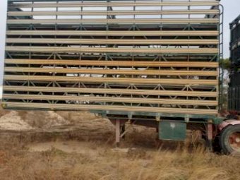 1 Set of 1998 Byrne B Double Stock Crates