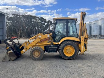 2004 JCB Backhoe