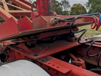1998 Kenworth T401 Prime Mover with 1999 Shanks 36ft x 6ft TOA Tipper Trailer