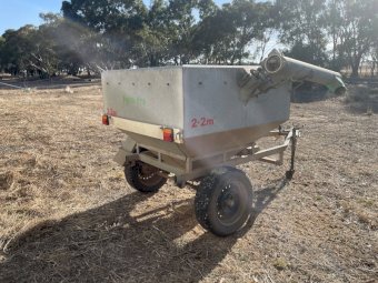 Farm Pro 2.2m3 Sheep Feeder