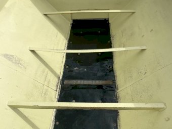 Under Auction - (A220)  Marshall 880T Spreader 