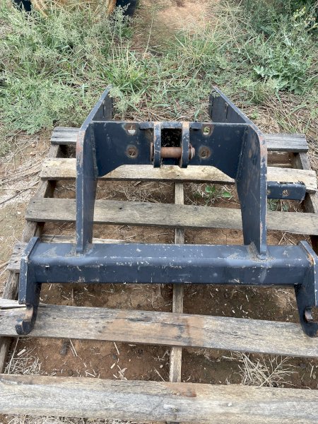 Simplicity Front Mounted Air Seeder Clip