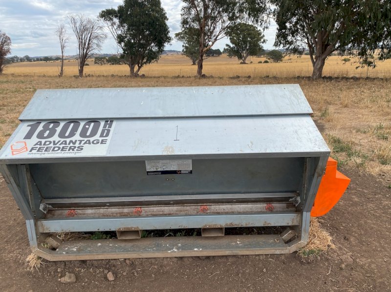 Under Auction - (A220) Advantage 1800HD Sheep Feeder 