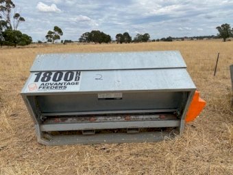 Under Auction - (A220) Advantage 1800HD Sheep Feeder 