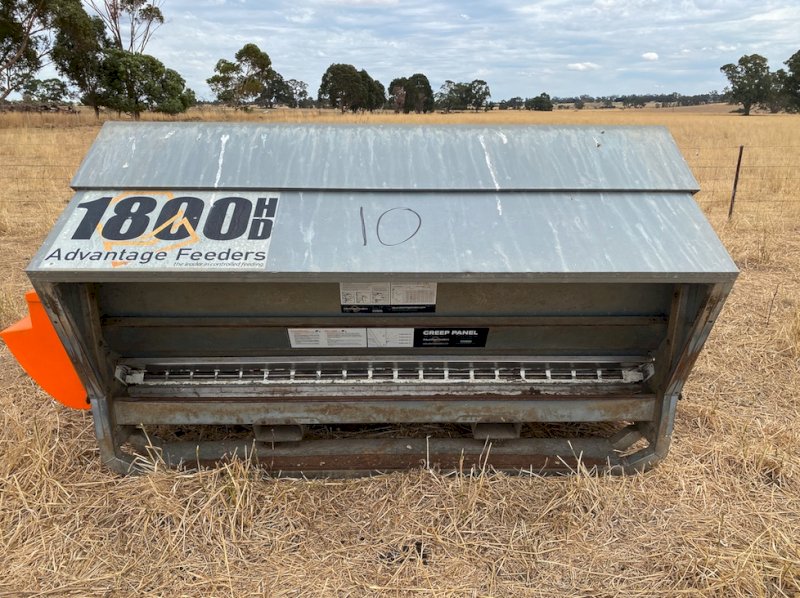 Under Auction - (A220) Advantage 1800HD Sheep Feeder 