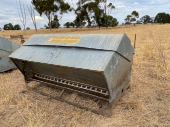 Under Auction - (A220) Advantage 1800HD Sheep Feeder 