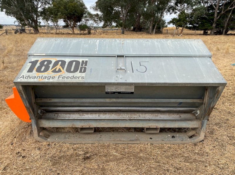 Under Auction - (A220) Advantage 1800HD Sheep Feeder 