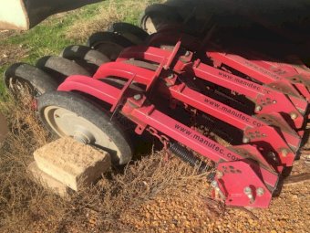 20 Manutec twin walking wheels agri hub press wheels