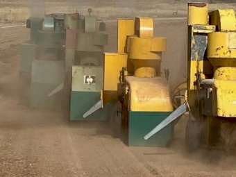 1 x Horwood Bagshaw Clover Harvester