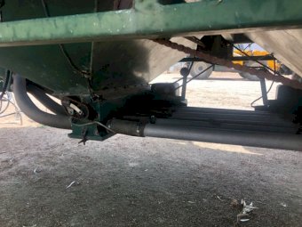 Simplicity 8200 TB2 Air Cart