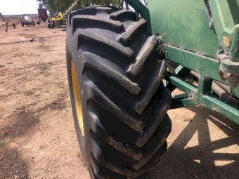 Simplicity 8200 TB2 Air Cart