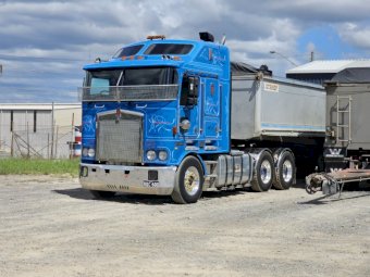 1996 Kenworth K104B with1999 Hamlex Tri Axle Chassis Tipper