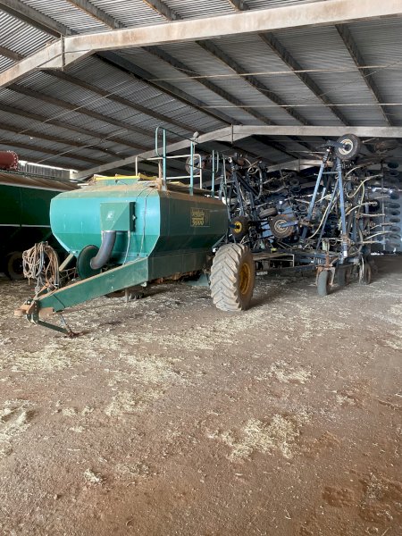 62 ft Flexicoil ST 820   Bar with Simplicity 9000 lt Cart