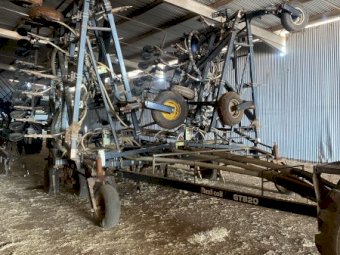 62 ft Flexicoil ST 820   Bar with Simplicity 9000 lt Cart