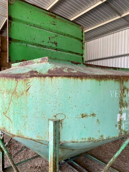 Under Auction - (A221) Approx. 3MT Vennings Grouper Bin 