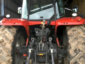 Under Auction - (A221) 2009 Massey Ferguson 7495 Dyna VT Tractor 