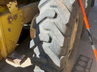 Under Auction - (A222) Caterpillar 17K Grader 