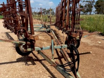 60 ft Horwood Bagshaw Harrows