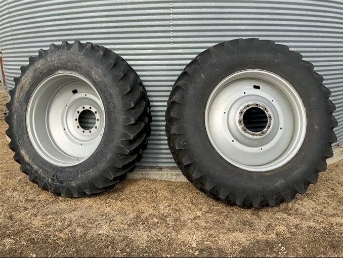 WANTED 520/85R 42 Rims and Tyres