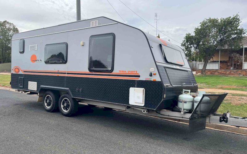 2013 Nova Terra Sportz Caravan