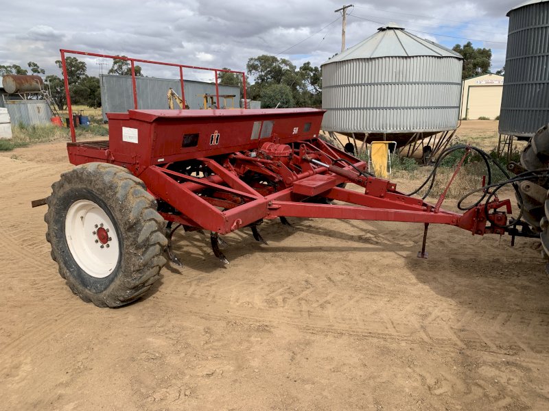 International 20 Run Combine