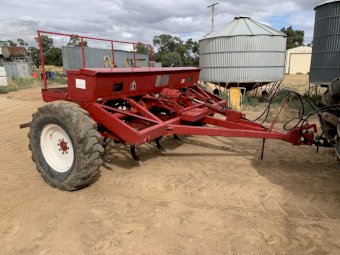 International 20 Run Combine