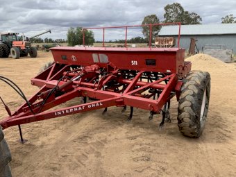 International 20 Run Combine