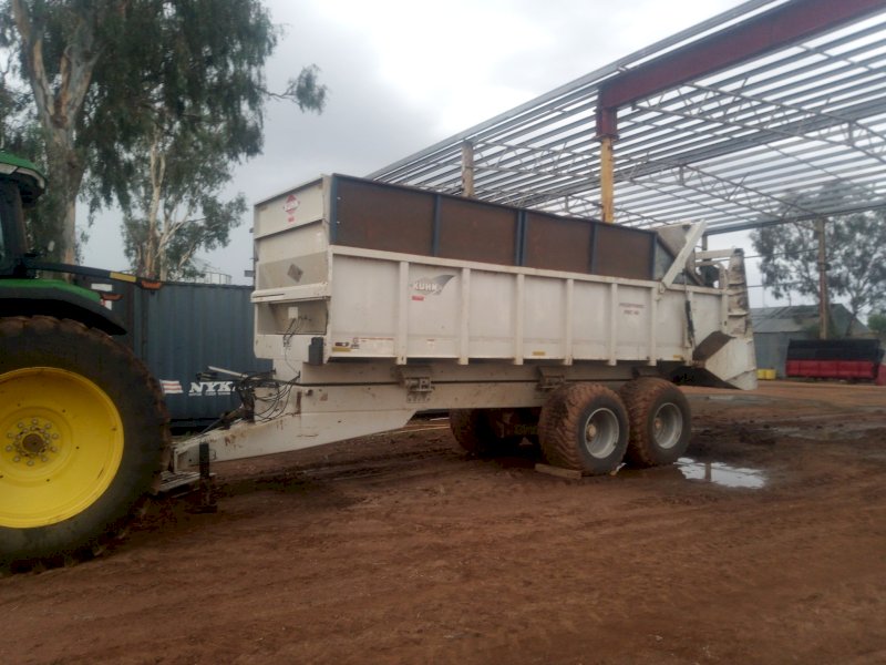 Kuhn Material Spreader 30 cubic metres