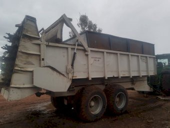 Kuhn Material Spreader 30 cubic metres