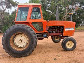 1977 Allis Chalmers AC 7000 Tractor