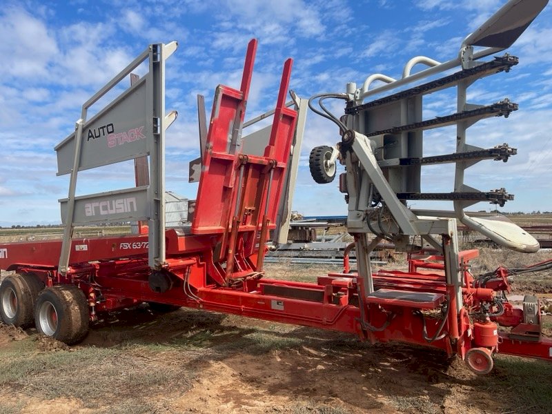 Under Auction - (A221) 2018 Arcusin FSX63.72 Bale Stacker 