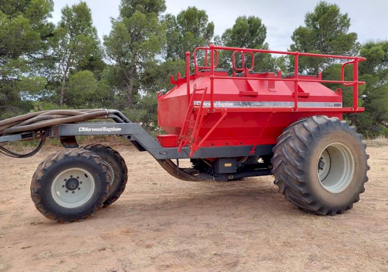 *Price Drop* Horwood Bagshaw 40ft Scaribar with 8000L Cart