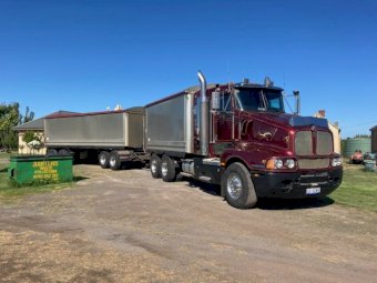 2004 Kenworth T604 Prime Mover & 2003 Hercules Tipper Trailer