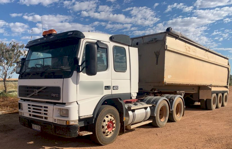 1997 Volvo F12 Prime Mover (Wrecking Only)
