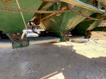 Simplicity 8200 TT3 Air Cart