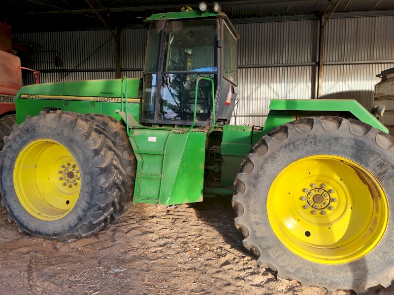 1994 John Deere 8770 Tractor